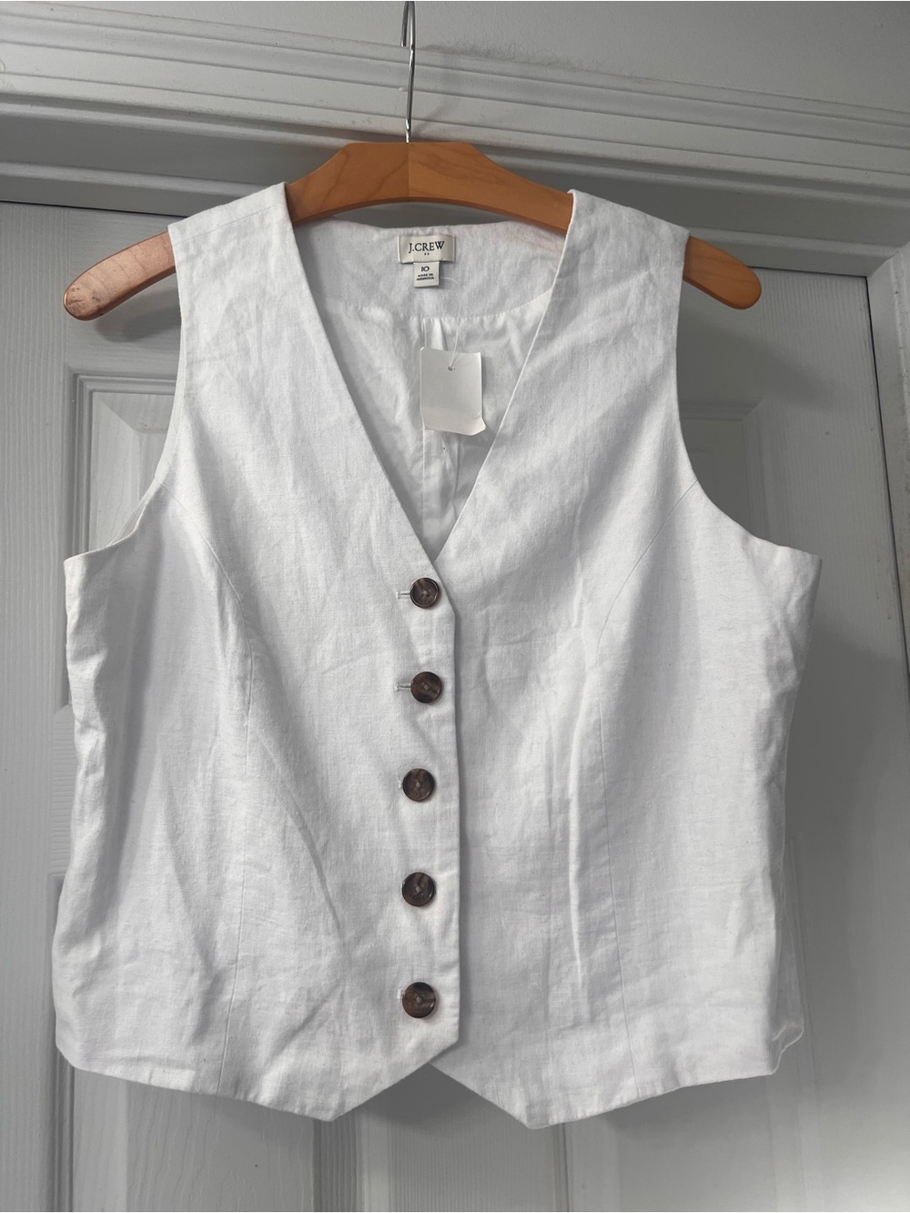 J. Crew White Linen Button-Front Vest Top
Sz 10 Classy, Workday, Layering